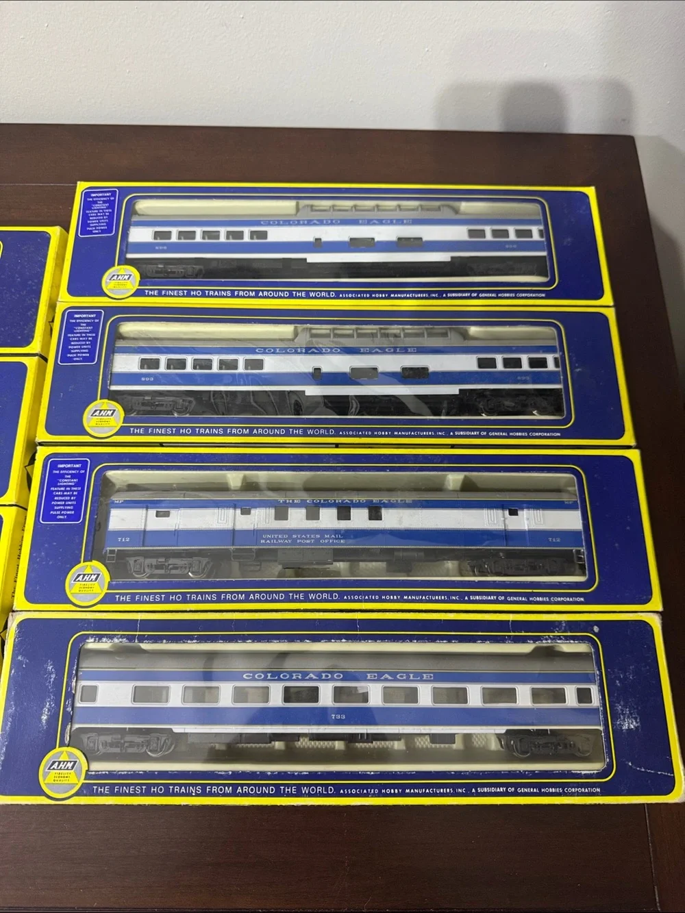 AHM The Colorado Eagle 1930’s HO 7 Piece Constant Lighting Passenger Car Set New